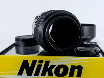 🌸[Casi COMO NUEVO+++] Lente Nikon AF Micro Nikkor 105 mm F2,8 D con capucha HS-7 de Japón Foto 1 de 4