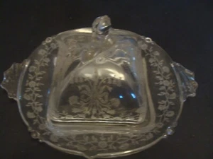 HEISEY ETCHED ORCHID SQUARE BUTTER/CHEESE DISH WITH LID HORSE ON HANDLE - Picture 1 of 4