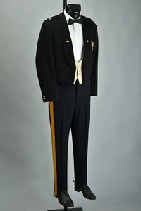 Rhodesian BSAP Uniform. Officer's 1970s Mess Dress, Boots, Spurs & Medals. KYZ - Picture 1 of 15