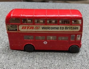 Corgi Routemaster London Bus Transport BTA Welcome To Britain - Picture 1 of 4