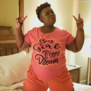 Big Girl Bigger Dream Women's Curvy Tee - Picture 1 of 35