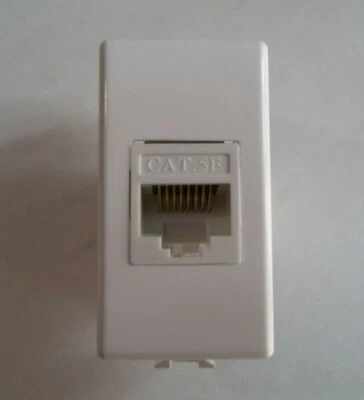 presa di rete dati rj45 cat5e toolfree compatibile bticino matix bianco - Immagine 1 di 4