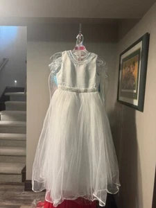 Little Girls White Holy Communion Party Gown Dress sz 8 - Picture 1 of 4