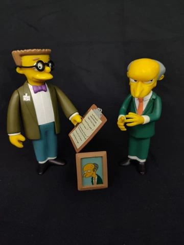 The Simpsons 2000 Fox Action Figures.. Mr Burns & Waylon Smithers.          .C6 Cover