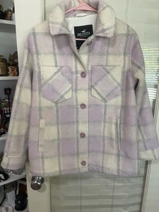 Holister Shacket. Größe S helllila cremefarben. Knopfleiste. Neu Mit Etikett - Bild 1 von 4