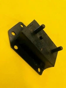ENGINE MOUNT MGB CHROME BUMPER - LH - Picture 1 of 1