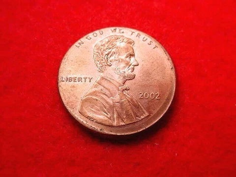 2002 LINCOLN CENT 7% OFF CENTER  MINT ERROR!   #80 Cover