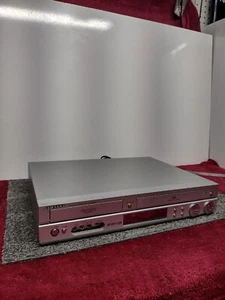 Samsung DVD-VR320 DVD/VCR VHS Combo Player Recorder 4-Head Hi-Fi/For Parts - Picture 1 of 6