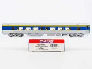 HO Scale Walthers 932-16762 D&H Delaware & Hudson 52-Seat Coach Passenger - Picture 1 of 12