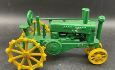 Vintage JOHN DEERE GP Cast Iron Tractor 1/16,  7½" Long - Image 1 of 2