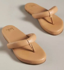 NWB Beek Ruby Flip Flip Sandals Beach Leather Light Tan Size 8 - Picture 1 of 5