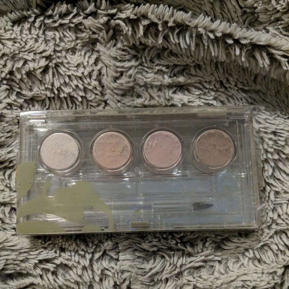 Revlon Sheer Loose Eyeshadow Quad ~ Whisper Sweet Neutrals ~ SEALED - Image 1 of 2