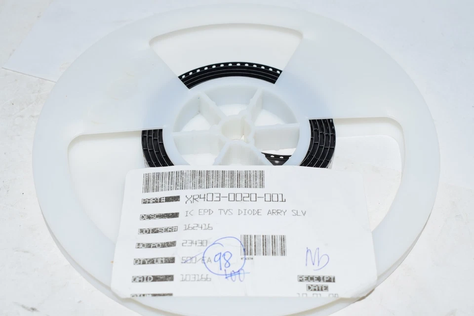 Reel of 98 NEW Semtech SLVU2.8-8.TBT 17V Clamp 30A (8/20µs) Ipp Tvs Diode Surfac - Image 1 of 4