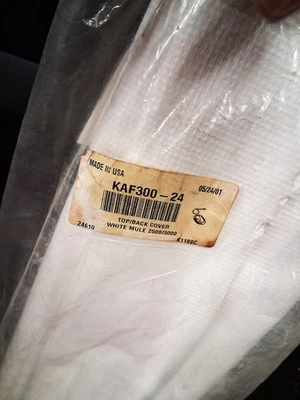 KAWASAKI MULE 2500 3000 KAF 300 - 24 TAPA TRASERA SUPERIOR BLANCA EN PAQUETE ORIGINAL NOS Foto 1 de 4