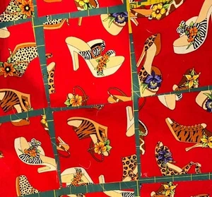 25 vorgeschnittene gesteppte Quadrate 4,5" FOOTSIE Leopard Schuh Absätze Stoff rot/geblümt/tiger - Bild 1 von 4