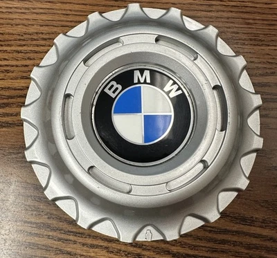 BMW 1995-2001 735I 740I 750I TAMPA CENTRAL PRATA FABRICANTE DE EQUIPAMENTO ORIGINAL 36.13-1 182 271 - Imagem 1 de 3