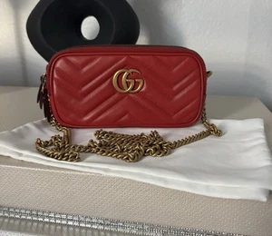 Gucci GG Marmont Quilted Crossbody Mini Bag. - Picture 1 of 11