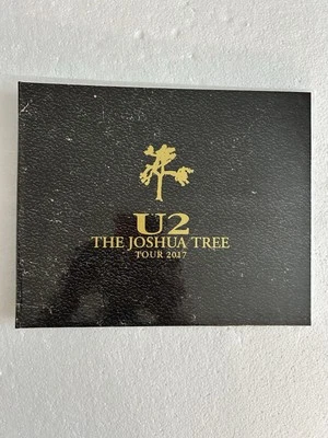 Libro del programa de conciertos álbum VIP de U2 The Joshua Tree Tour 2017 Foto 1 de 4