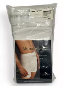 Mens RARE VINTAGE FIND Munsingwear Grand Slam Brief Size 36-38 Large NOS NIP - Picture 1 of 2