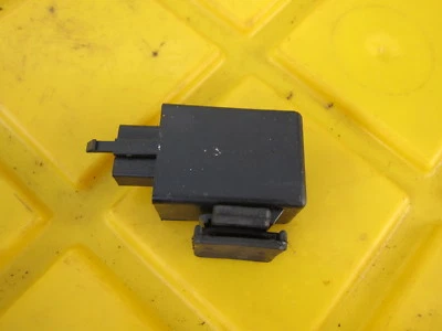 Honda Interceptor 700 1987 VFR700 VFR700F2 OEM relé 38301-MF5-771 Foto 1 de 4