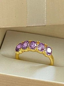 Pretty Fun Fashion Sz 9 Pretend Purple Crystal Gem Ring Gold Tone - Picture 1 of 5
