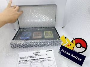 Tarjetas conmemorativas de dios egipcio de acero inoxidable 25 aniversario YuGiOh TCG - Imagen 1 de 6