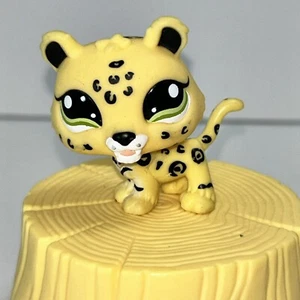 Littlest Pet Shop~#1419~Jaguar Katze~gelb~schwarze Flecken~grüne Punkteaugen LPS Hasbro - Bild 1 von 6