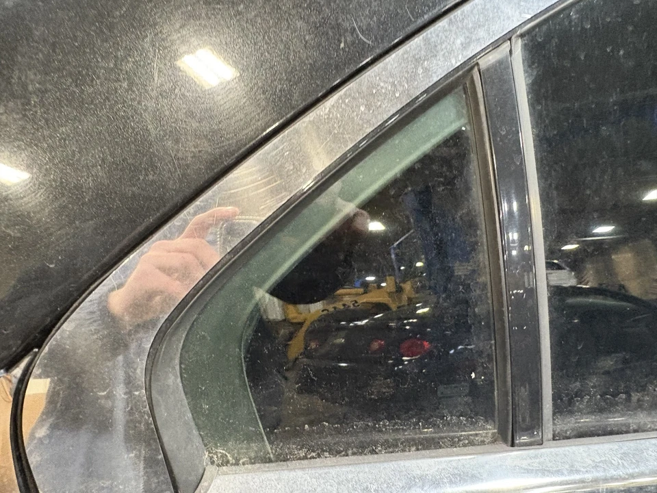 Rear Vent Glass/window LINCOLN MKZ Right 07 08 09 10 11 12 Foto 1 de 1