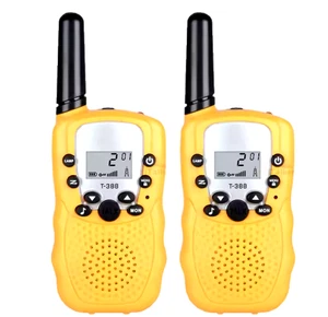 Mini Talkie-Walkie pour Enfants – Lot de 2 avec Lampe de Poche LCD Jaune - Picture 1 of 7