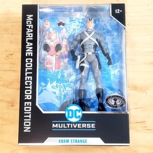 Figura McFarlane Toys DC Multiverse Adam Strange Edición Platino Persecución  - Imagen 1 de 2