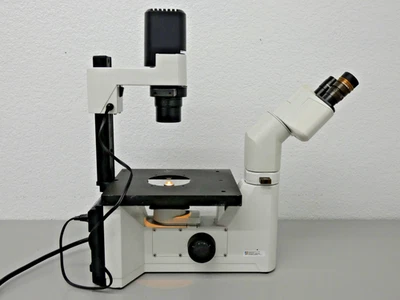 Leica DMIL Inverted Microscope w/ Two Objectives - Image 1 of 4