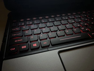 Panasonic Toughbook CF-33 i7-7600U 8GB-512GB SSD-GPS-Win10 Laptop (Low Hours) - Image 1 of 4