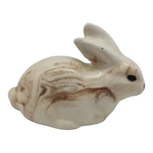 Estatuilla de conejo hecha a mano Montana Clay de Ella Arthur Belgrado - Imagen 1 de 9