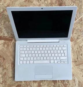 Apple A1181 2008 MacBook Core 2 Duo 2.1 13" White 2.1GHz Core 2 Duo - Parts - Picture 1 of 5