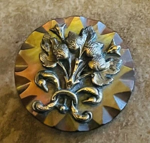 Ex Rare Antique MOP Fleur De Lis ACORN button, ca. 1880s/1890s. Fabulous!!!!! - Picture 1 of 2