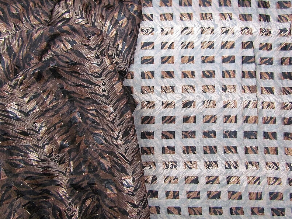 Tela de gasa estampado animal por yarda 58" de ancho Foto 1 de 1