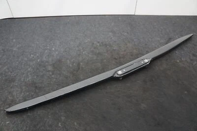 Panel de moldura de carenado de parachoques trasero negro OEM Rolls Royce Silver Shadow 1973 Foto 1 de 4