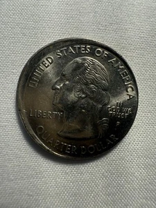 2000 P Massachusetts State Quarter Error Off Center Strike- Broadstruck - Picture 1 of 2