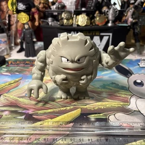 Figura de combate Hasbro Pokemon Graveler 2000 Nintendo Rock Throwing acción dañada - Imagen 1 de 6