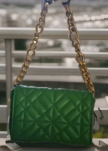Zara Green Quilted Shoulder Bag Handbag Purse with Thick Gold Chain. Gorgeous 💚 - Picture 1 of 11