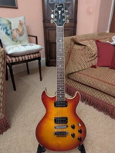 Fender Master Series Flame Ultra Gitarre Cherry Burst mit Koffer  - Bild 1 von 18