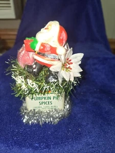 Vintage Kitschdose Weihnachten Feiertag Deko - Samta mit Geschenken Pumpkin Pie Gewürz - Bild 1 von 3