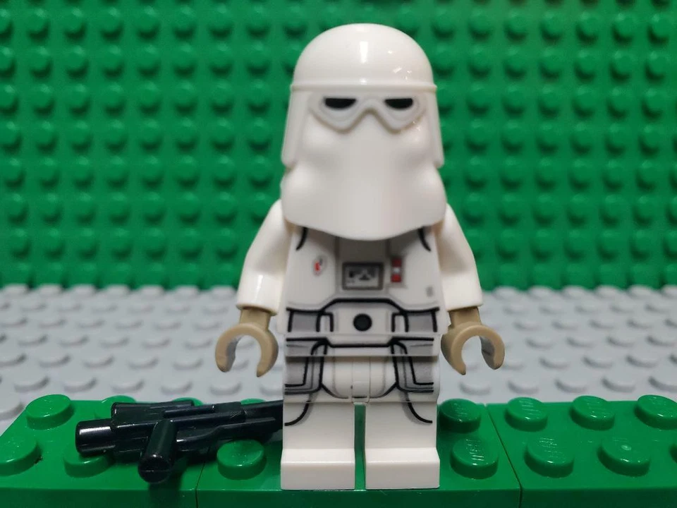 LEGO Star Wars Minifigure Snowtrooper w Printed Legs Light Nougat Head sw1181