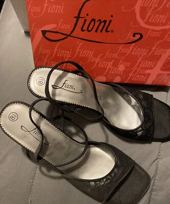 Sandalia de tacón Fioni para mujer negra cómoda punta abierta encaje talla 8,5 Foto 1 de 4