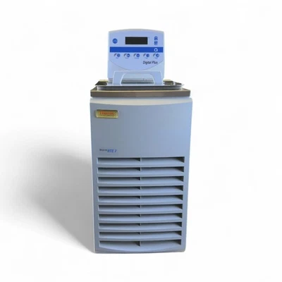 Thermo NESLAB RTE 7 Digital Plus 271103200100 Recirculating Chiller - Image 1 of 4