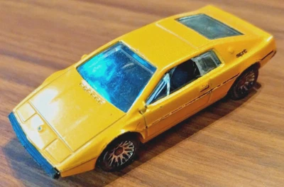 Hot Wheels - Lotus Esprit S1 - 2016 HW Exotics - Yellow Loose - Image 1 of 4