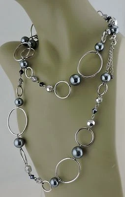 COLLAR DE MODA PLATEADO CRISTAL FACETADO IMITACIÓN PERLA NEGRA LIA SOPHIA 46" Foto 1 de 4