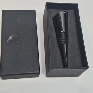 Veuve Clicquot Champagne Fizz Savers Bottle Stopper Bouchons New Open Box - Picture 1 of 9