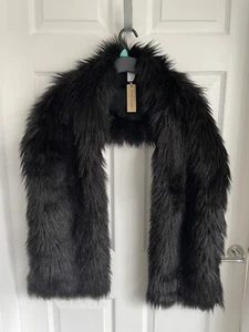 Ladies Black RIVER ISLAND Uptown Chic Faux Fur Scarf - One Size BNWT - Picture 1 of 21