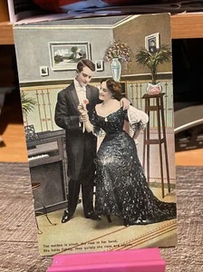 Vintage farbige Postkarte 1912 Mann Frau Mode Ben Franklin grün 1 Cent Stempel - Bild 1 von 3